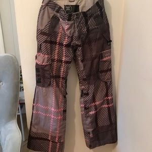 DC snowboard pants